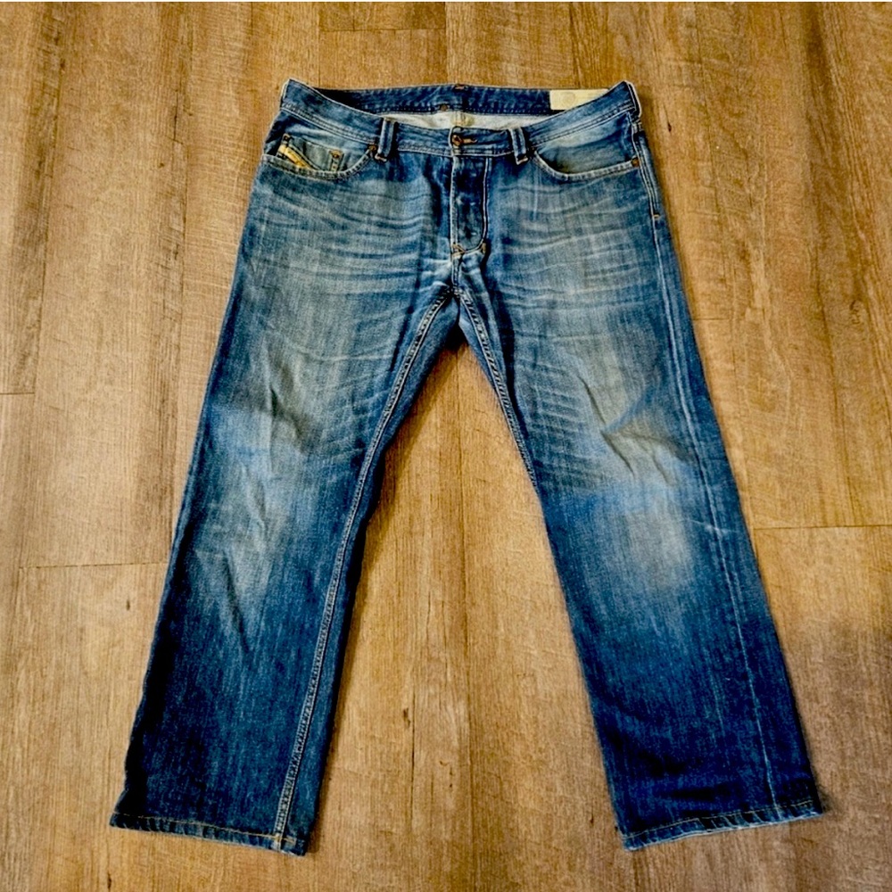 $269 Men's Diesel Larkee Jeans SZ 36x32 Medium Wash Denim Regular Straight 0073N